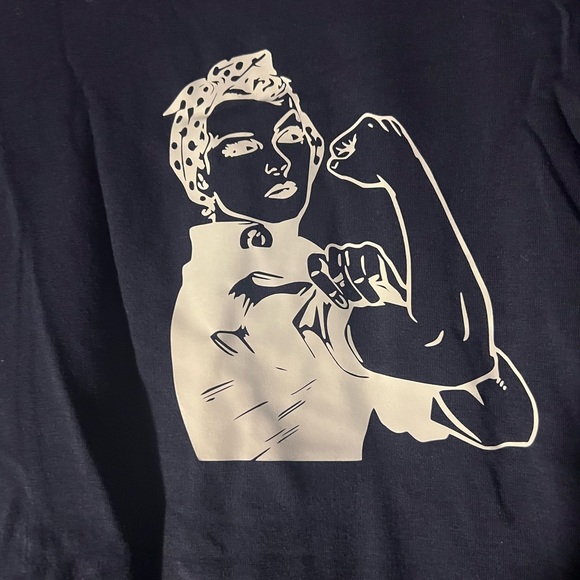 Rosie, the riveter, V-neck - Picture 2 of 4